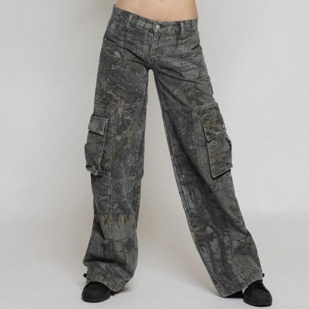 REVICE The Amelia Pant/ Oakland Blackout Size 24 NWT!